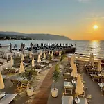 Ξενοδοχείο Jasmin Charme 4*