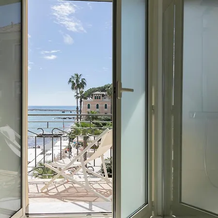 Jasmin Charme Hotel 4*