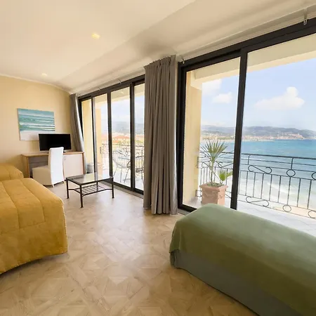 Szálloda Jasmin Charme Diano Marina