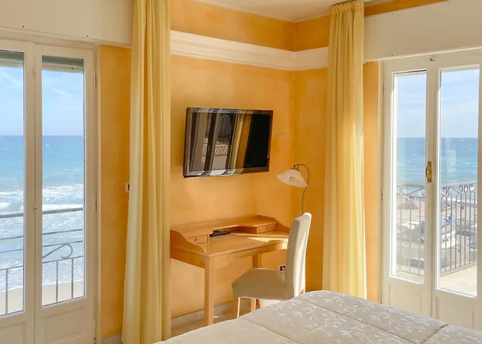 Jasmin Charme 4* Diano Marina