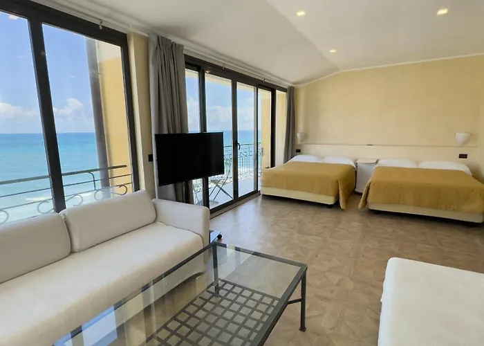 Jasmin Charme Hotel 4*