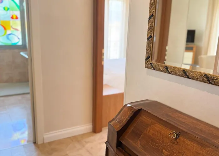 Jasmin Charme 迪亚诺马里纳