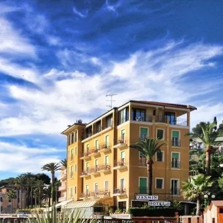 Hotel Jasmin Charme 4*